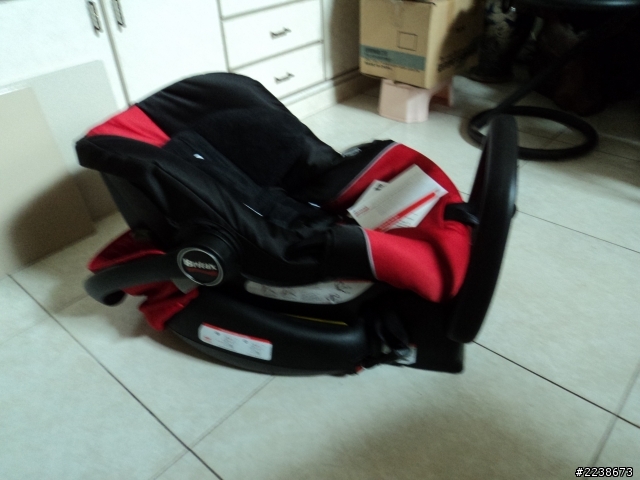 [開箱]Britax 嬰兒提籃