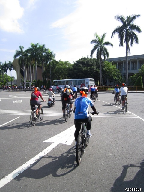 【隨筆】 逗陣騎車–樂活高雄