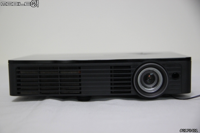 [完整開箱-更新5/23] ViewSonic PLED-W500短焦距投影機開箱