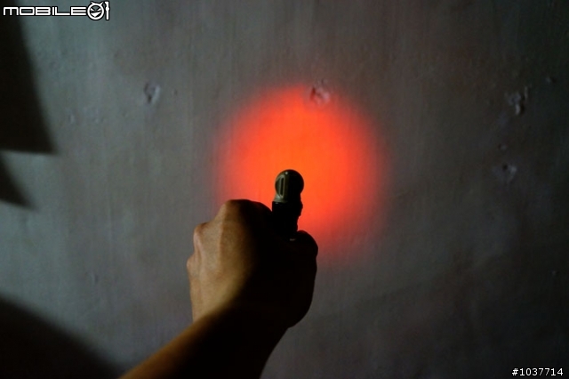 從 L型小電筒  ZebraLight H501 vs. Energizer Romeo 簡單說起...