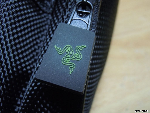 [開箱]Razer ferox 錐齒悍鯊行動喇叭