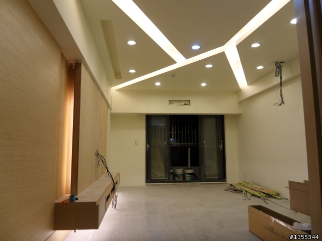 請大家提供建議-電視牆