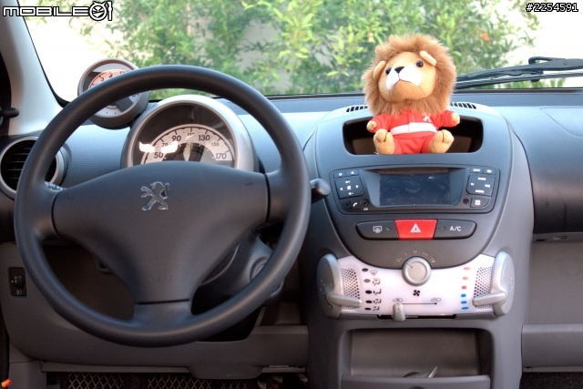 Peugeot 107 開箱