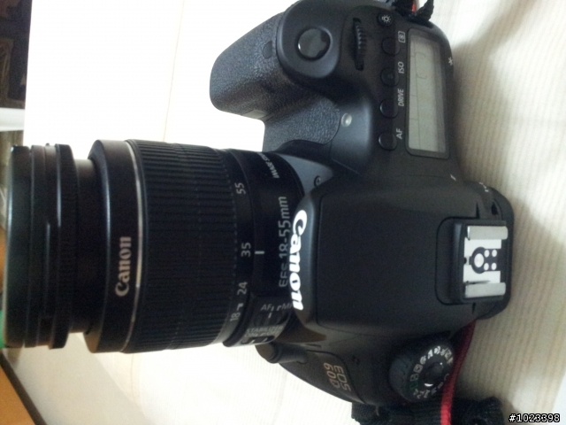 [開箱]人生第一台單眼，Canon EOS 60D ><