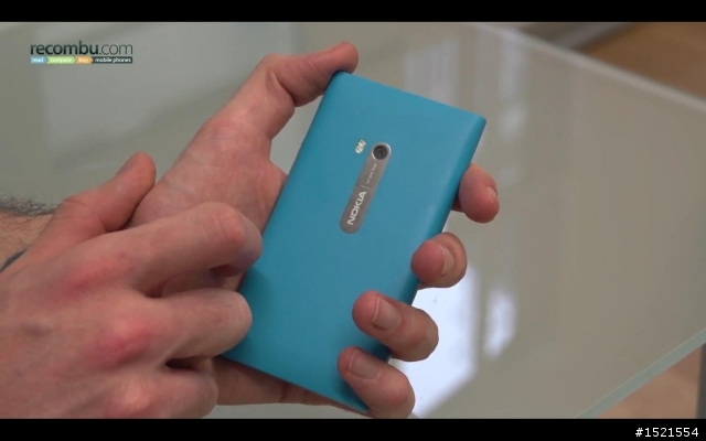 【開箱】全球版Nokia Lumia 900 開箱
