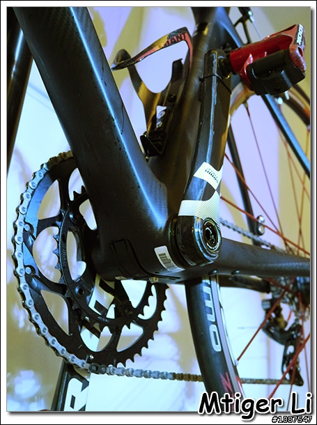 開箱文:我的新戰馬2012 GIANT TCR ADVANCED SL消光黑