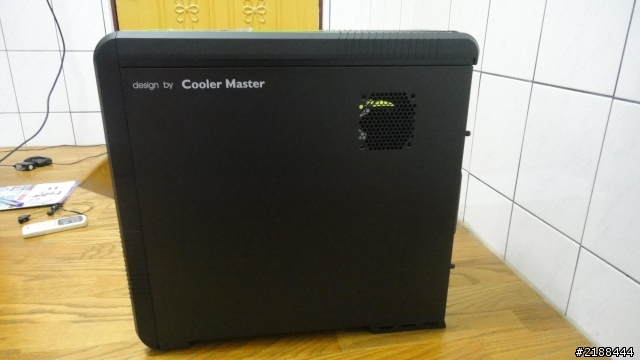 (開箱文) CoolerMaster NV-690 2代 advanced NV版/SATA硬碟外置座/透側/USB3.0