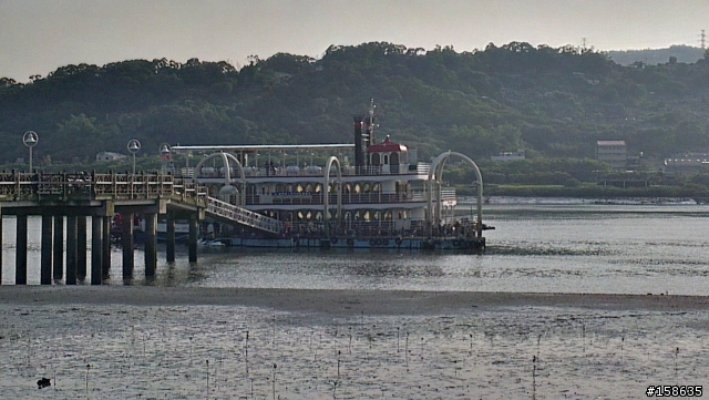 one x~ip4s~sony hx5v 隨手拍