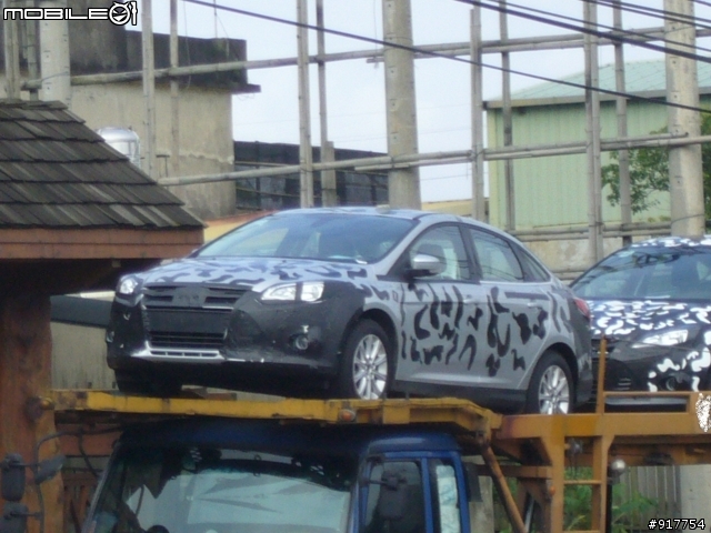 早上看到的為裝車...