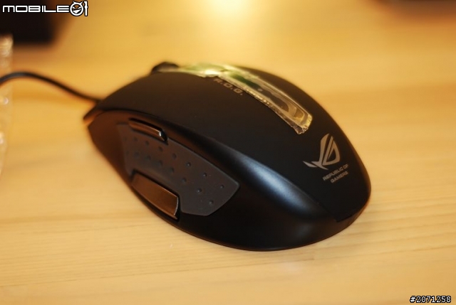 [極度不專業] 美規 ASUS G75VW DS73 3D 開箱文(海關委任書/營業稅/NCC自用切結書)