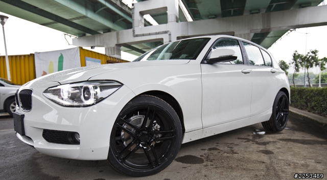 BMW F20 小小開箱文(7/17小小改裝 KW V3 避震器)