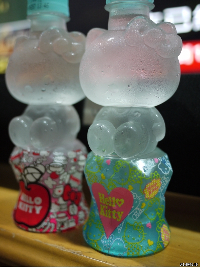 [圖]Hello Kitty 礦泉水