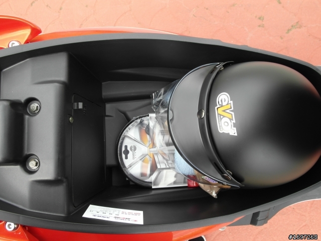 [開箱]KYMCO GP125噴射陶碟