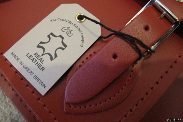 。。開箱分享文。。劍橋包有那麼紅喔？