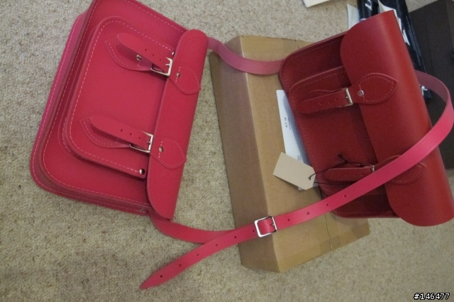 。。開箱分享文。。劍橋包有那麼紅喔？