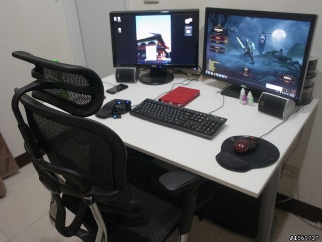 [戰隊]PWNED-媽~我得獎了!!RAZER NAGA HEX+NOSTROMO諾斯魔鍵 試用心得