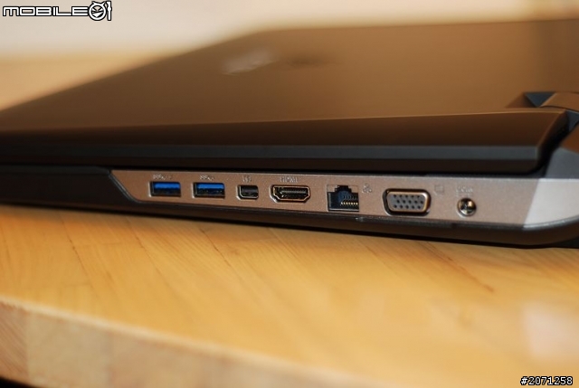 [極度不專業] 美規 ASUS G75VW DS73 3D 開箱文(海關委任書/營業稅/NCC自用切結書)
