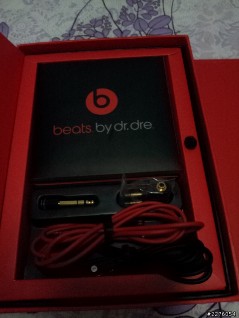 幫忙分真假( Monster Beats Studio) ！！！！