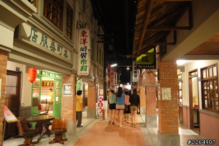 (南投-草屯玩樂趣)-寶島時代村