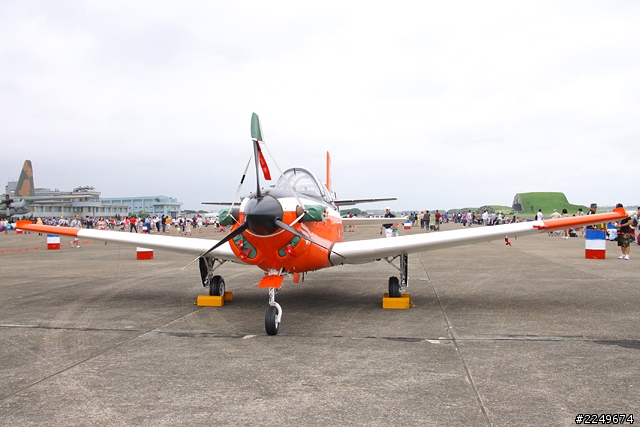 SUV油耗終極挑戰 空軍表演同場加映！