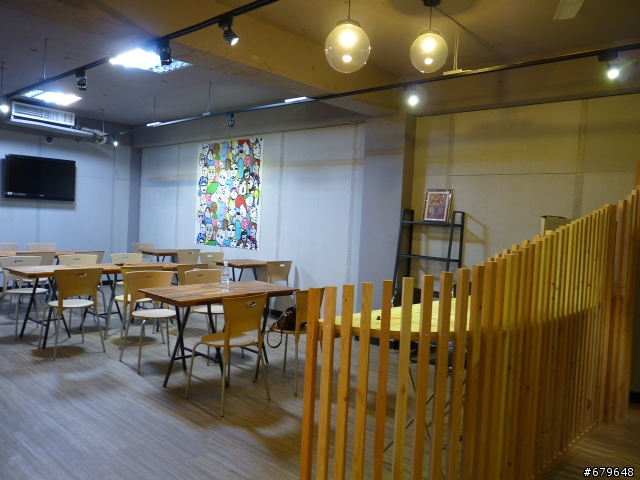 國外有膠囊旅館 高雄有帳棚會館(超環保與經濟的住宿空間)