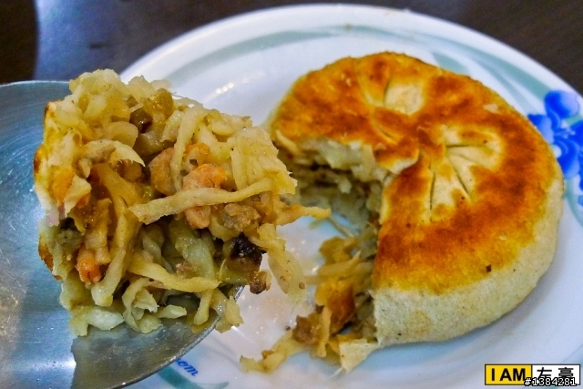 [食記] 鳳山。陳圓餡餅粥 (酸菜白肉鍋~)