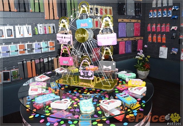 (((●●開箱文)))~Candies-iphone4跟4S-晚宴包-Matelasse鍊子背帶保護殼套,超級可愛^O^