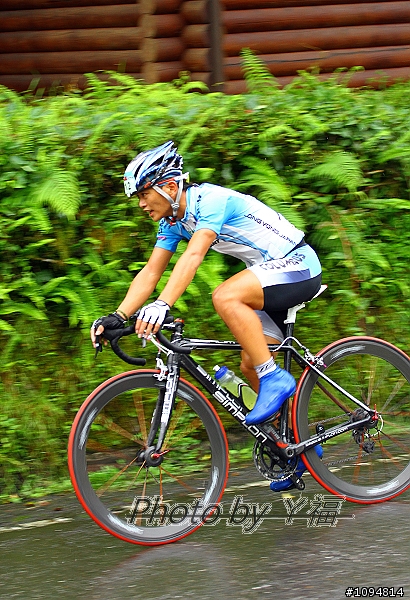 2012鐵騎挑戰太平山 (拍照地點:中間)