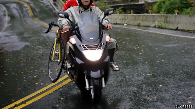(6/18更新 500張上傳完畢) 大雨騎車 0603北濱100 香員林陡坡