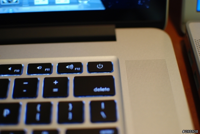 [純分享, 不勸敗] Retina MacBook Pro 2.7Ghz 開箱