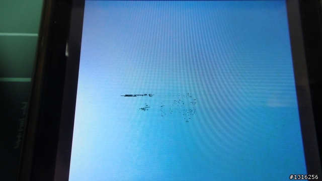請問我的感動機液晶是否破掉