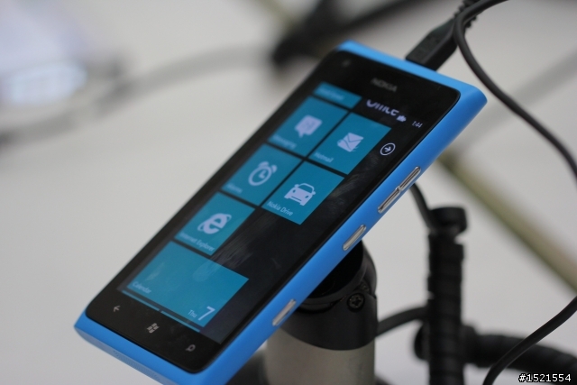 【分享】COMPUTEX 現身!!!! Lumia 900 & Lumia 800