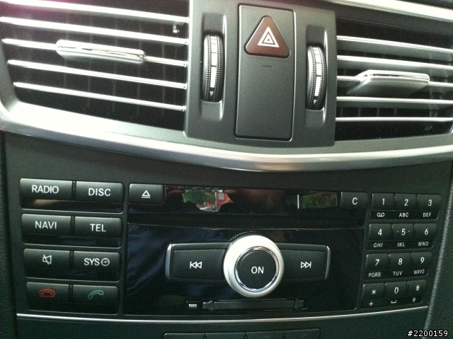 W212 換裝7" Command問題