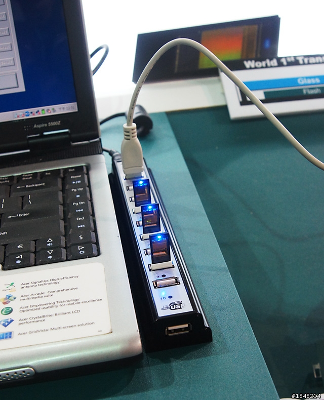 * 足球小子! 迷你USB3.0碟點燈!  *  VERICO KINGMAX 在COMPUTEX 2012 ( 削筆碟 COB碟點燈 )