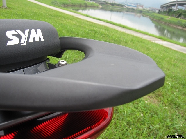 沒有箱子的開箱文-GT 125 EVO 2012年式