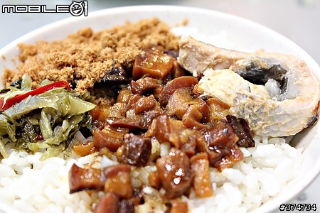 【台南蔡虱目魚專賣(春日路旗艦店)】鮮甜魚肉湯