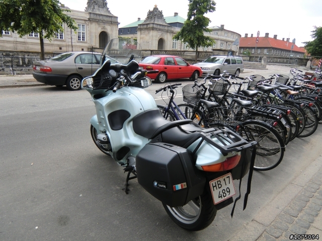 [分享]北歐路上遇到的Motorcycle