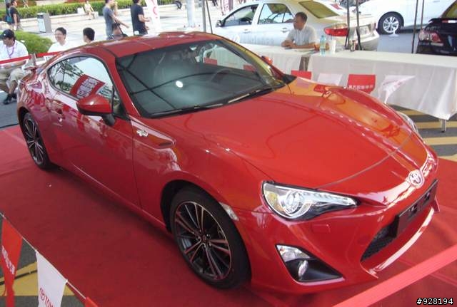(分享)在高雄夢時代看到的Toyota 86