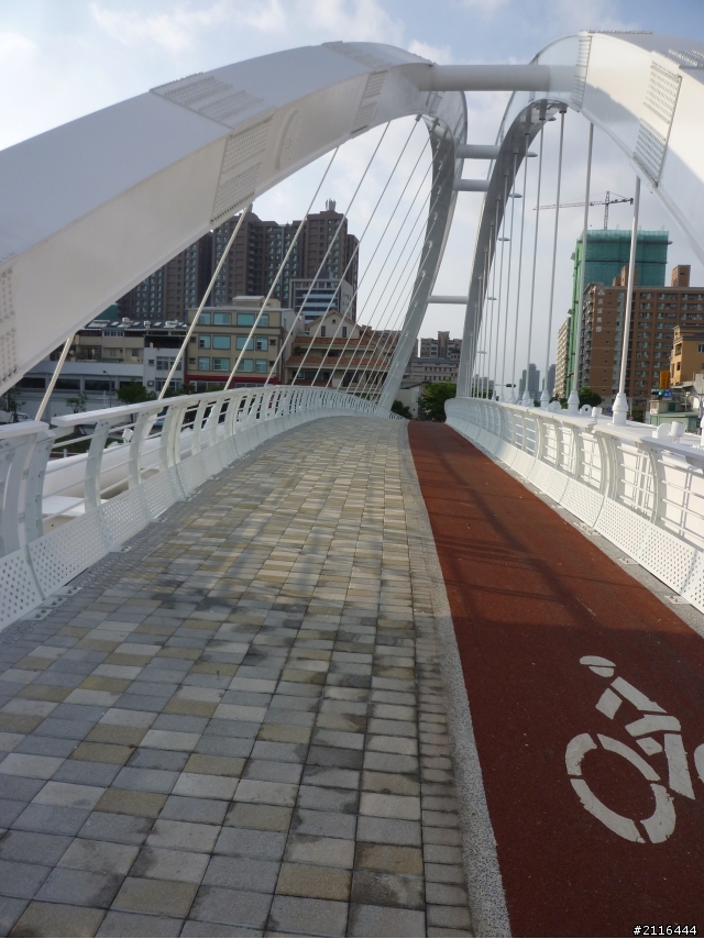 大白LG趴趴走(高雄愛河之心篇)