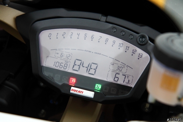 幫開箱分享 - Ducati 848 EVO ROSSI 彩繪版