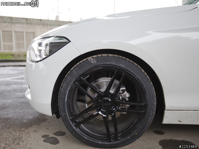 BMW F20 小小開箱文(7/17小小改裝 KW V3 避震器)