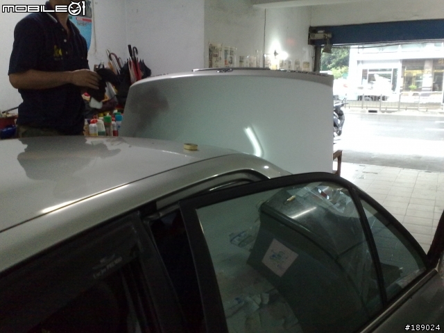 PREMIO~~車外大雨車內漏水維修記