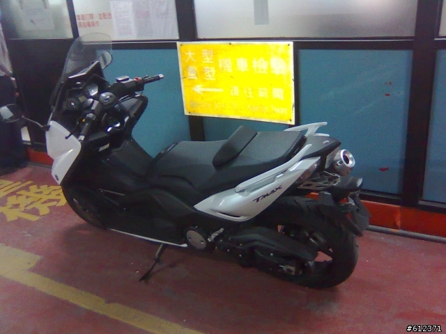 2012-06-20 我終於等到T媽530 ABS 領牌了吧~ 晚上可以去騎走了~