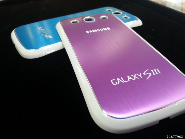 [分享] Galaxy S3 金屬髮絲紋背蓋 (電池蓋)