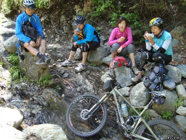 [MTB遊記]  六月殘雪下的超級越野路線 – Downieville downhill