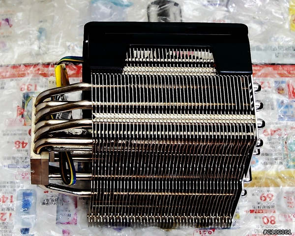 分享究竟CM TPC-812能把超4.3G的3770K+Z77P-D3壓到幾度!?(有轉風扇測試)
