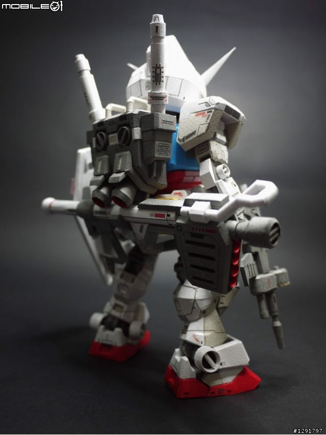我來發個紙模吧~~全身可動SD RX-78-2