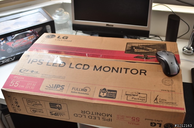 [IPS LED螢幕開箱] 第一次選擇IPS面板的螢幕  汰舊換新 LG IPS 224V
