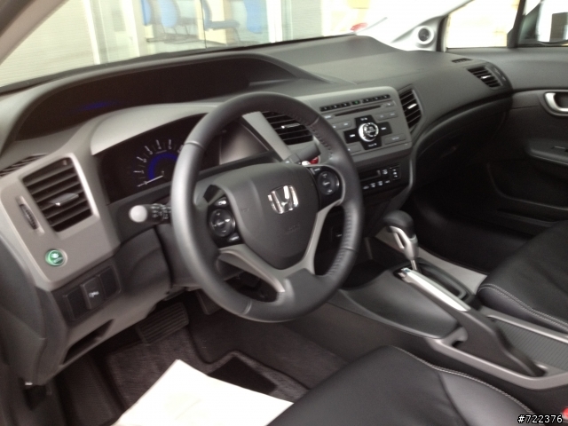 搶先拍下civic9代實車