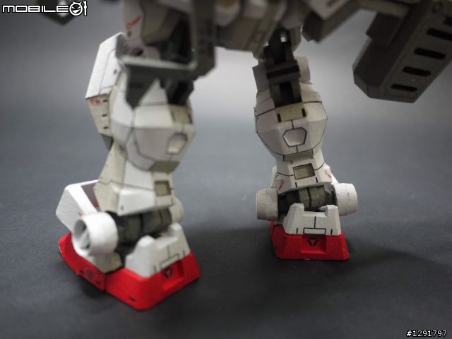 我來發個紙模吧~~全身可動SD RX-78-2